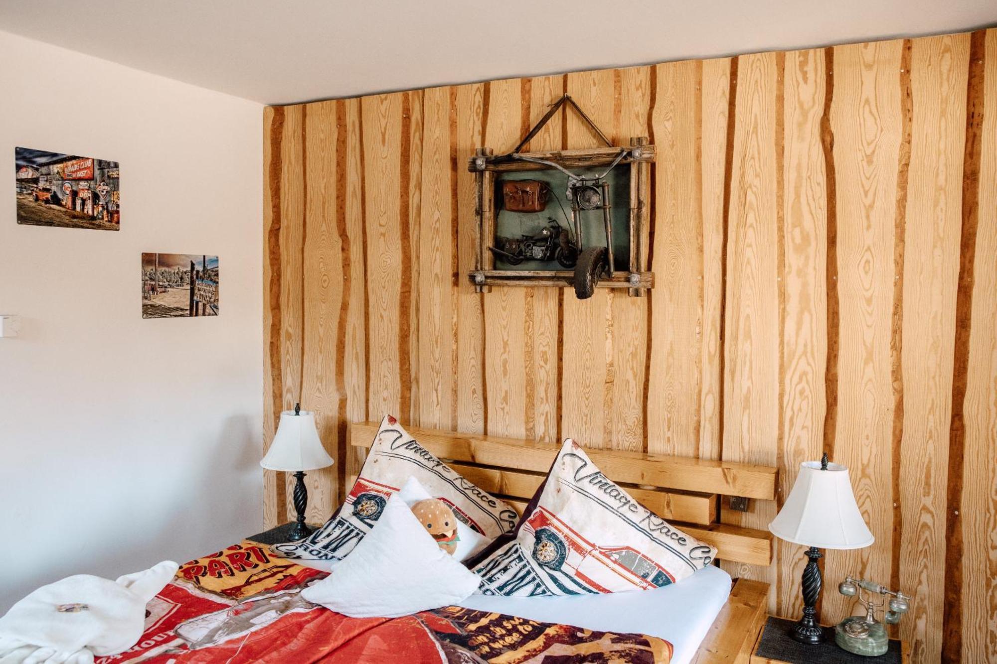 Down Town Motel Берлін Номер фото