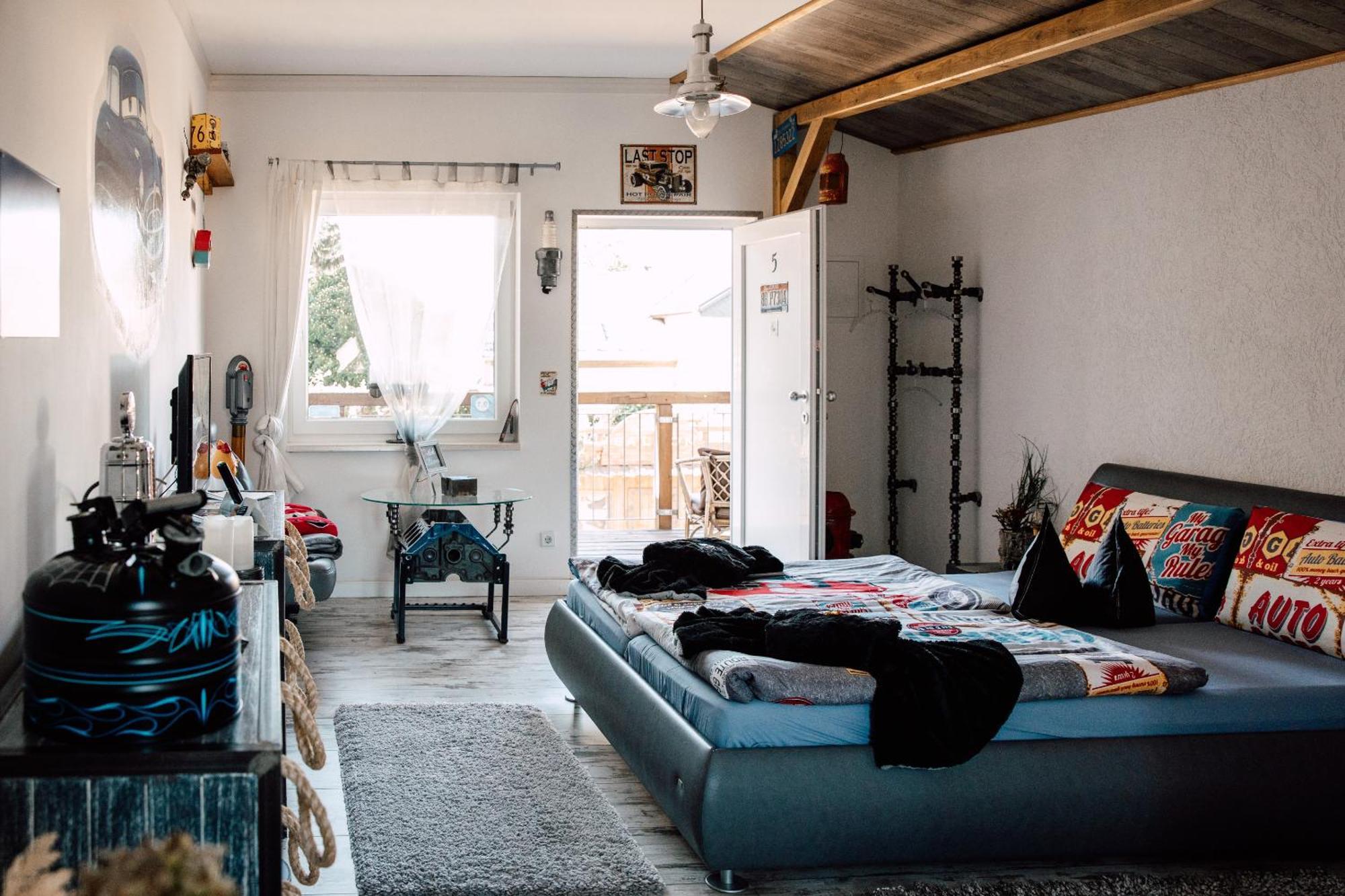 Down Town Motel Берлін Номер фото